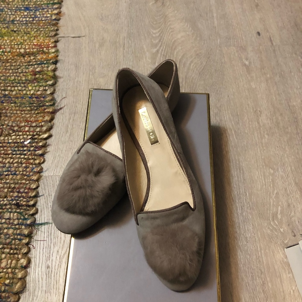 Light brown flats with fur Pom Pom